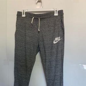 Nike Gym Vintage Women’s Capris Sweatpants Grey -S